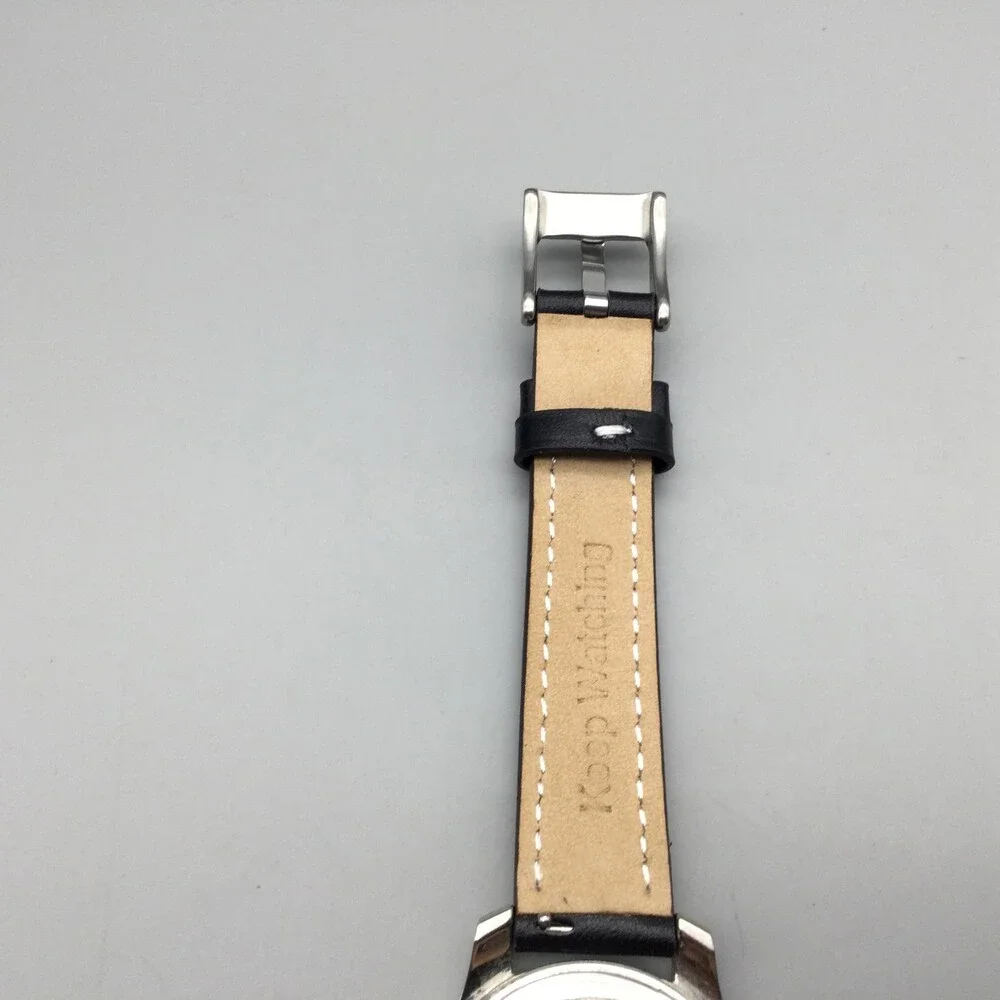 Wenger S.A.K. Design Womens Watch 35mm Silver Tone Date Leather New Battery